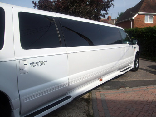 limo hire, hampshire, hampshire limo hire, limo hire in hampshire, limousine, photo, limo